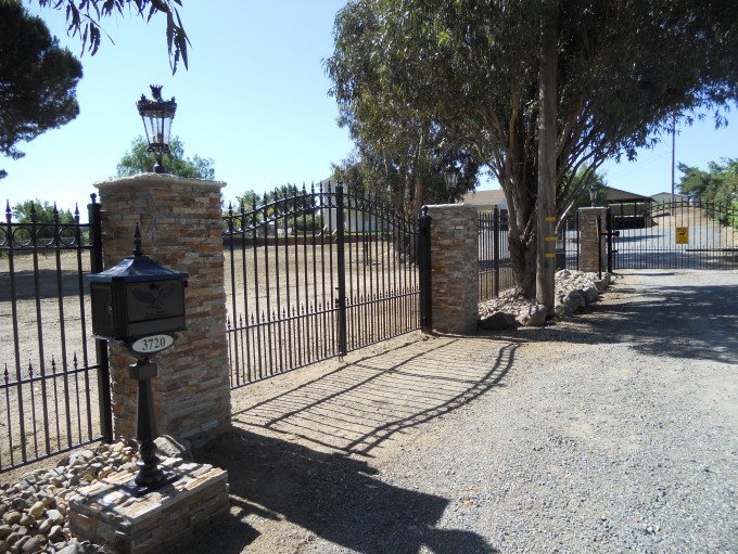 Concord Bi Parting Gate with Concord Fencing